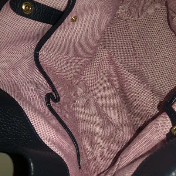 Dooney & Bourke navy blue handbag with coin wallet and dust cover; very cute - Picture 10 of 13